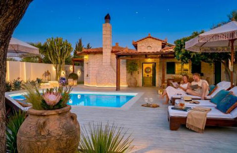 Villa Olia Heated Pool 95m Walk to Sandy Beach - Foto 1