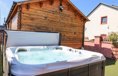 Smiddy Bothy - Photo 1