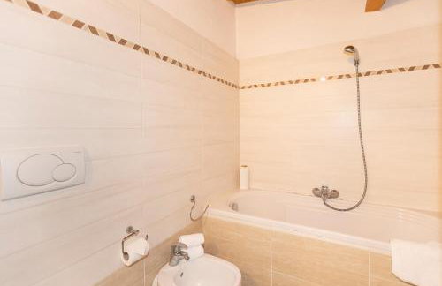 Giardi - Foto 38