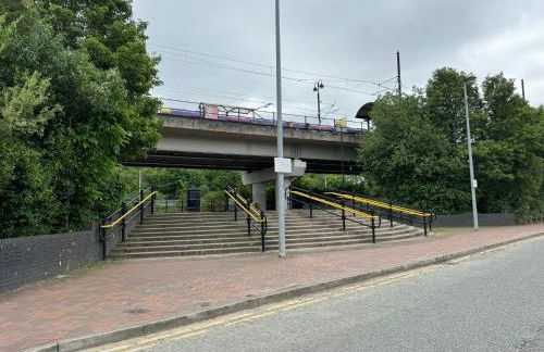 Penthouse height Flat, City View Balcony, Quiet, Free Wifi, Gym & More Minimalistic Home - Foto 41