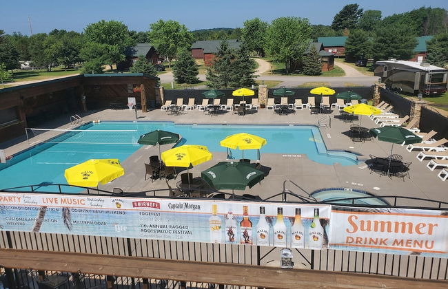 Edge-O-Dells Resort - 21 and Older - Photo 37