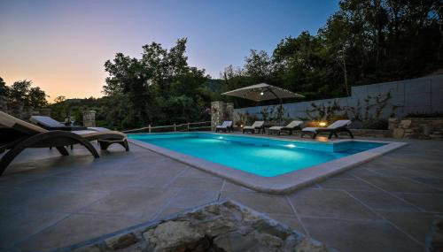 Villa Brbon - Serene Getaway - Foto 2