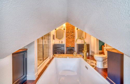 Walk to Dtwn Colorful Cañon City Home with Grill! - Foto 30