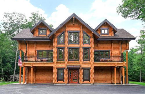 Log House Chalet, Volleyball field, Sauna, Hot Tub - Foto 1