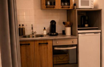 STUDIO COSY - HYPERCENTRE - CALME - 50M2 - Wi-FI - Photo 16