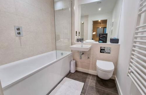 Luxury City Centre Townhouse with Parking - Foto 10