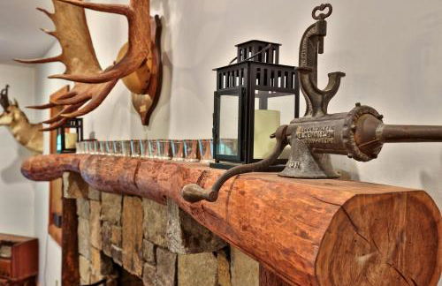 Spacious Vermont Mountain Retreat - 4BR,4BA - Near Skiing & Hiking - Perfect for Groups - Foto 16