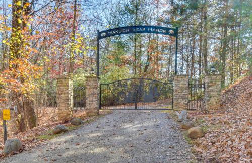 Blairsville Mansion with Hot Tub, Casino and Games! - Foto 44