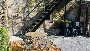 Appartement dans maison avec jardin privatif - Photo 2