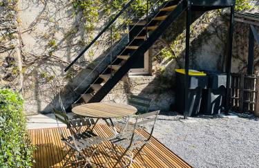 Appartement dans maison avec jardin privatif - Photo 2