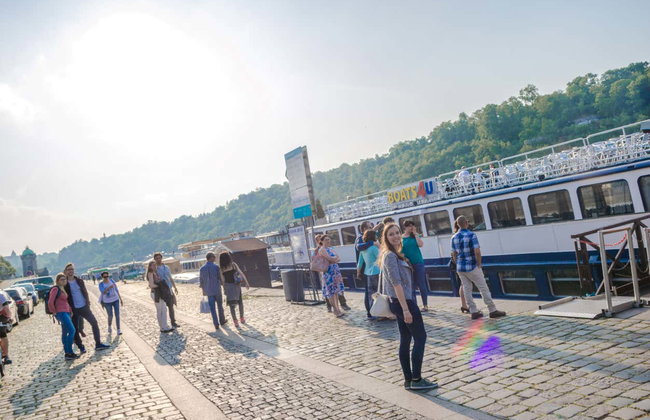 Passeio de barco pelo rio Moldava - Foto 10