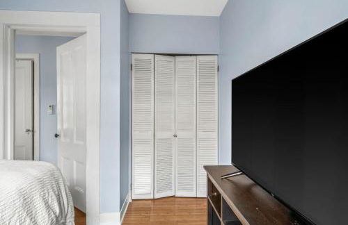 Stylish Downtown Condo in a Historic Landmark Home - Foto 15