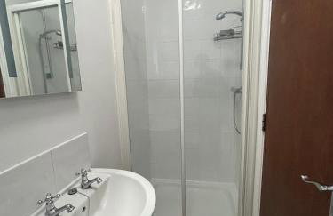 Spacious Apartment near train station with a parking space - Foto 6