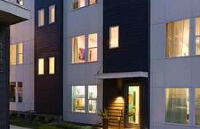 NEW Pink Howdy Oasis 13 Beds Rooftop View Parking - Foto 44