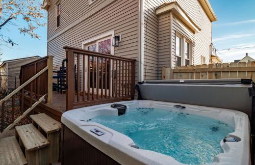 Cleveland Escape - Hot Tub - Karaoke Machine - Sleeps 12 - Foto 44