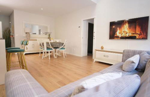 Lujoso Hogar cerca del Casco Antiguo de la ciudad - Foto 2