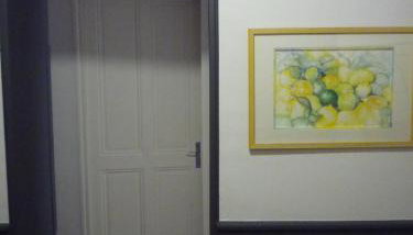 Appartement Avignon centre intra muros Cour extérieure Parking privé gratuit - Foto 4