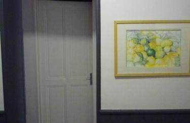 Appartement Avignon centre intra muros Cour extérieure Parking privé gratuit - Foto 4