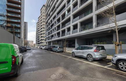 Gorgeous Apartment with City View by LovelyStay - Foto 9