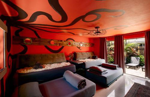 The Captain's Landing - 4 bedroom - 2 bathroom - Outdoor soaking tub - Adventure home - Foto 42