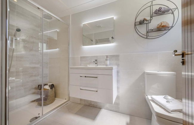 Ael-y-bryn - Luxury Lodge Hot Tub Three En-suite Bedrooms - Foto 26