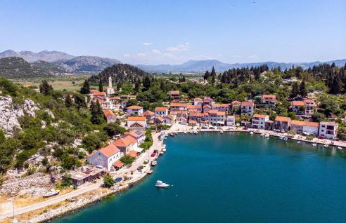 4 Bedroom Beautiful Home In Rogotin - Foto 13