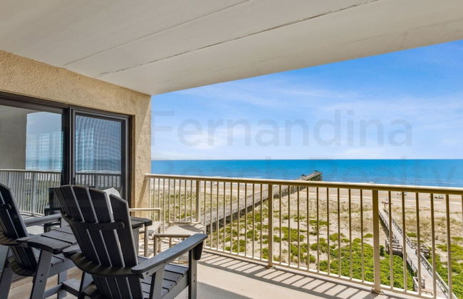 Upper Unit Condo Overlooking Both the Ocean Pier and Swimming Pool by RedAwning - Foto 35