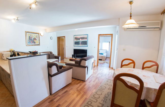 Next to the Old Bridge Apartments - Foto 10