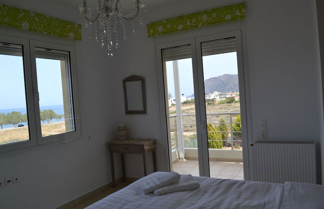 Villa Elena - Photo 3