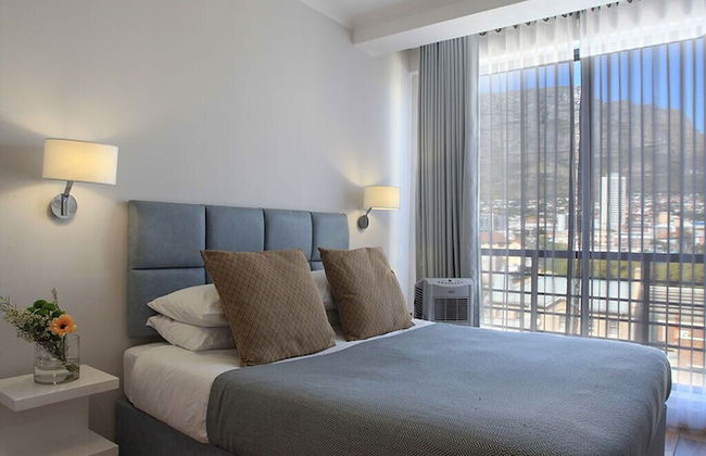 Urban Oasis at The Square - Photo 13