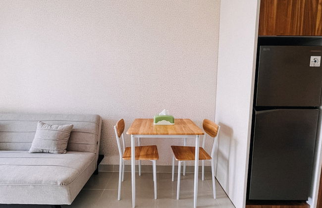 Good Deal And Restful 1Br Apartment Tamansari Skylounge Makassar - Foto 7