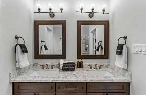 Spacious 3BR/BBQ/Yard/9 min to Downtown & Med Ctr - Foto 41