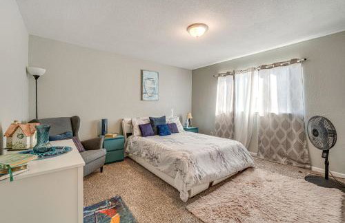 Water Views and Decks Spacious La Grange Retreat - Foto 15