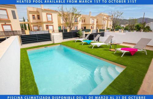 Luxurious & Comfy by Fidalsa - Photo 1