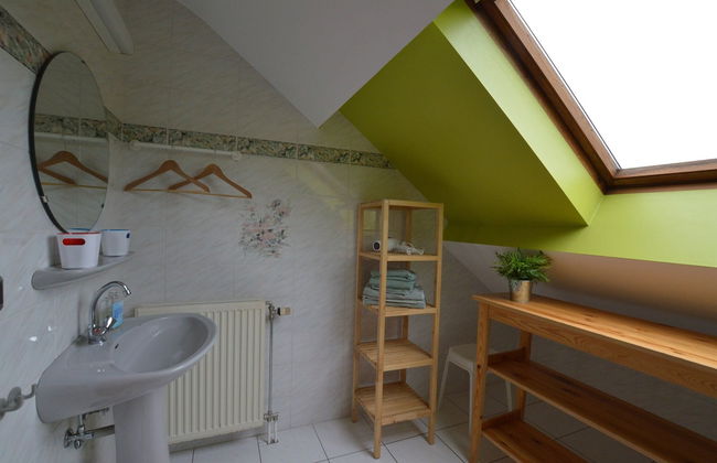 Nice Holiday Farmhouse Located in Sourbrodt near Ski Resort of Ovifat - Foto 27