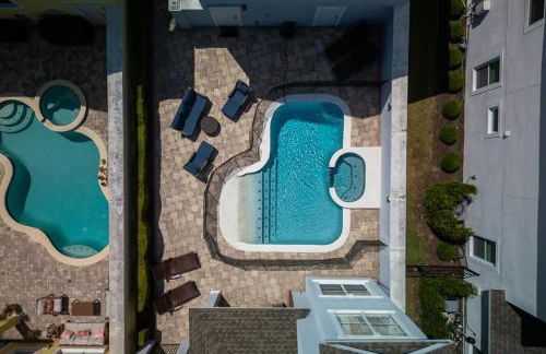 Luxurious Pool Home Overlooking Golf Course - Foto 36