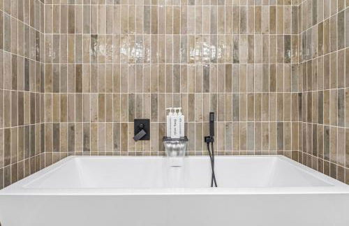 Emerald City in Downtown Eagle - Photo 19