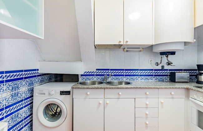 2BR at Chiado Historical Heart of Lisbon - Foto 80
