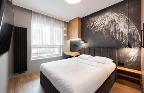Żoliborz Obsidian Apartment by BookingHost - Foto 13