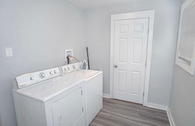 Wonderful 3 BR 2 BA Near Downtown - Foto 16