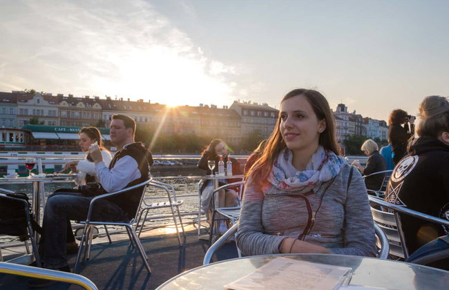 Passeio de barco pelo rio Moldava - Foto 4