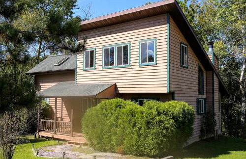 Lakefront Cabin Rental with a Paddle Boat near Wisconsin Dells, Wisconsin - Foto 8