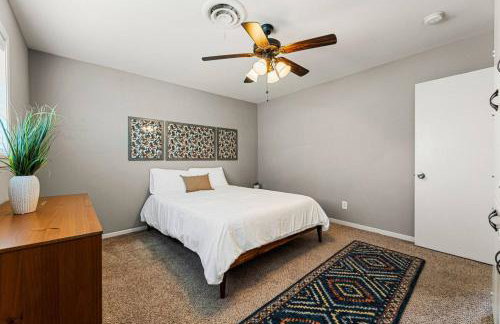 Pet-Friendly Aggie Village - Fire Pit Games and walk to Texas AnM - Foto 24