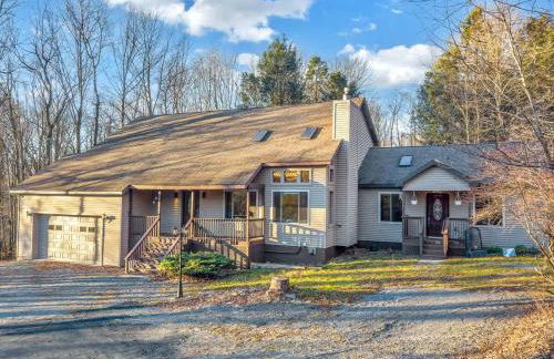 Big Bass Hideaway with Hot Tub - Foto 12