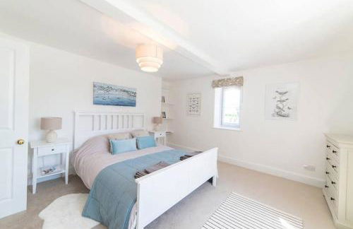 Curzon House - Photo 11