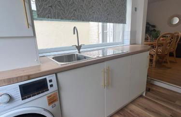 2025 Award Winner Liverpool Cherry House - 4 Bedrooms - Foto 80