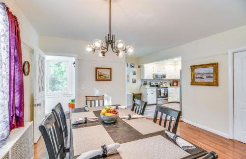 Lovely Westerley Home with Yard and Grill! - Foto 2