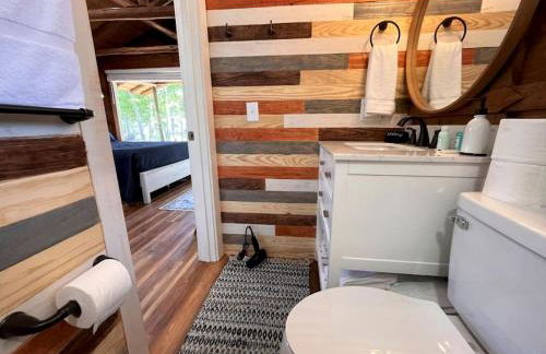 Cozy Waterfront Cabin for a Memorable Getaway on Toledo Bend Lake in Hemphill, Texas - Photo 19