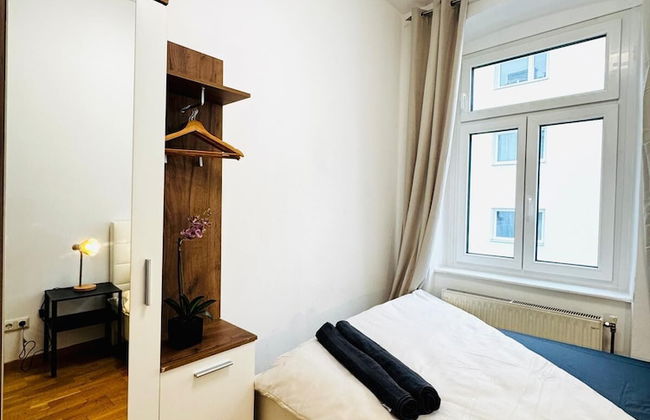 Comfy 4BR 10 Min Transport to Stadthalle - Photo 25