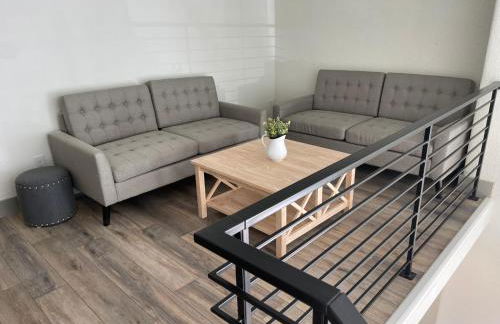 Main Street Farmhouse City Retreat by Hollyhock - Foto 11